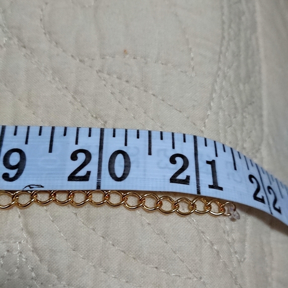 Ellen Tracy Necklace & Earring set - Picture 15 of 16